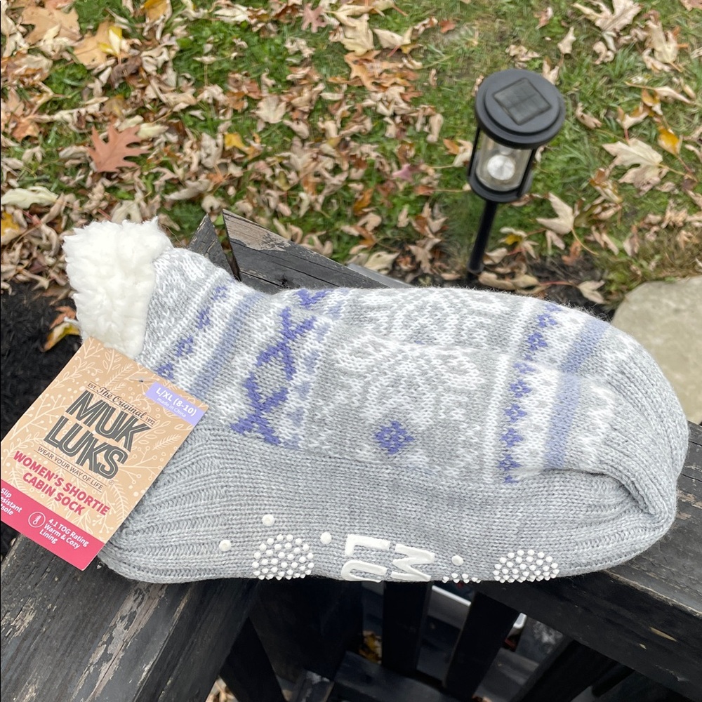 Muk Luks Gray and purple Patterned Cabin Socks-non-slip